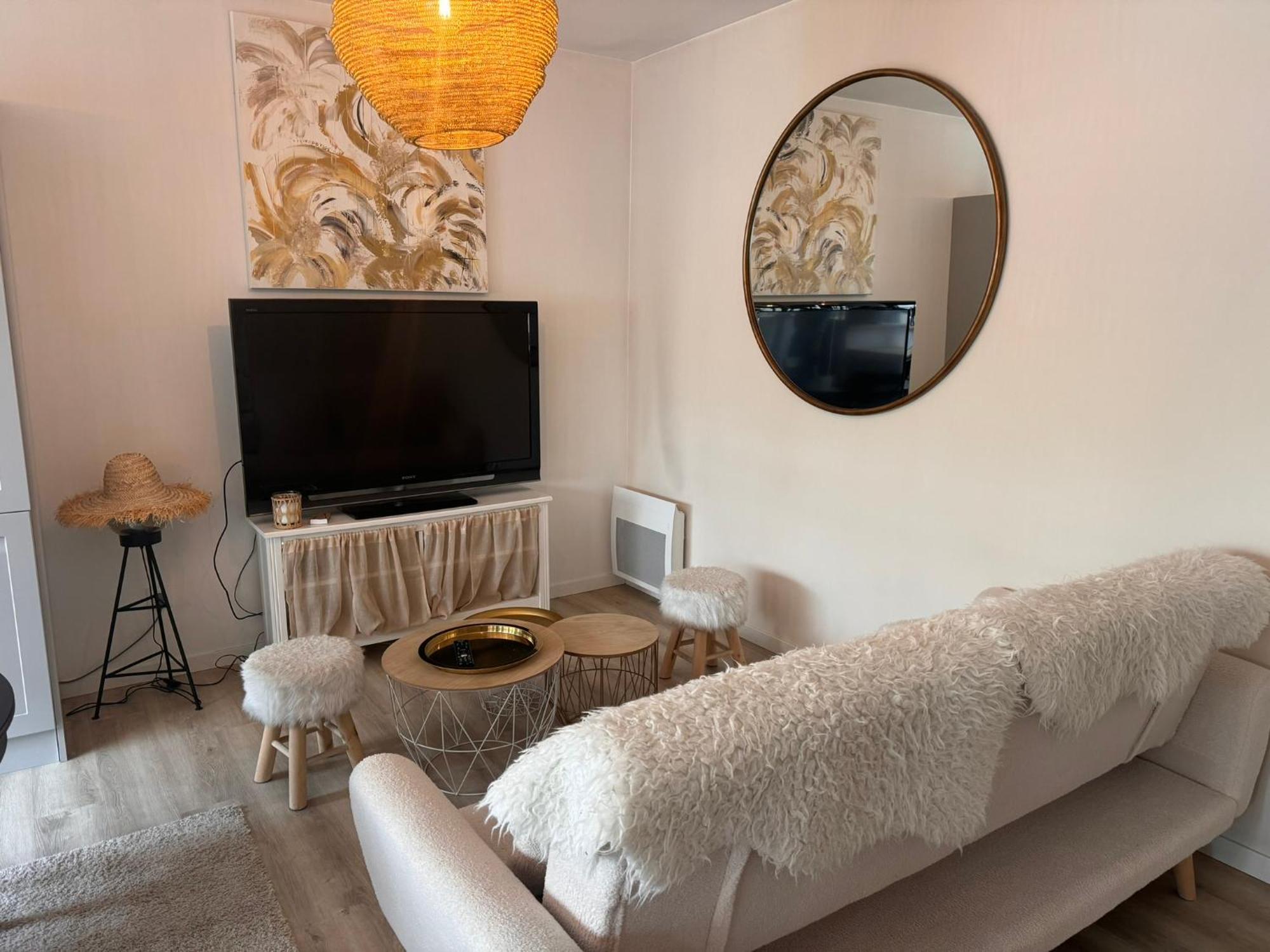 Maison + Parking Prive Au Coeur Angouleme 60M2 Extérieur photo